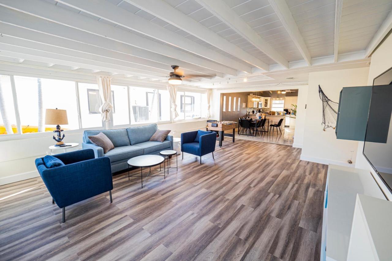 Newly Renovated 3Br2Ba Duplex With Private Dock Villa Key Colony Beach Exterior photo